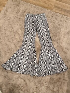 Warrior Within Snake Print Super Flared Leggings / soft like butter